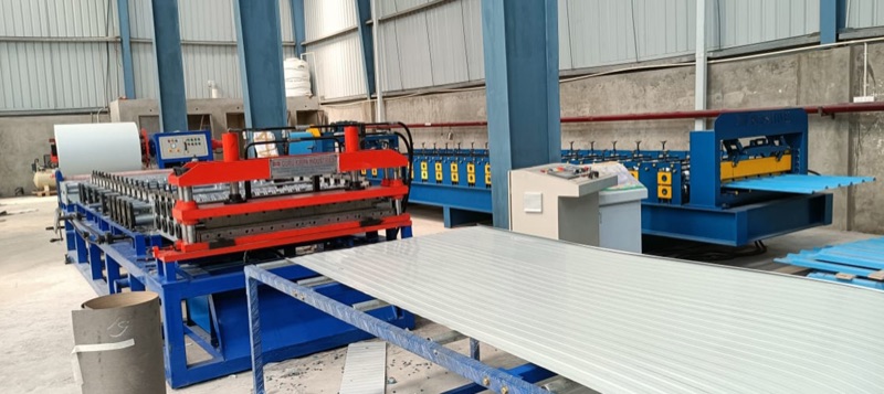 Roll-forming machines at the Vahrk plant