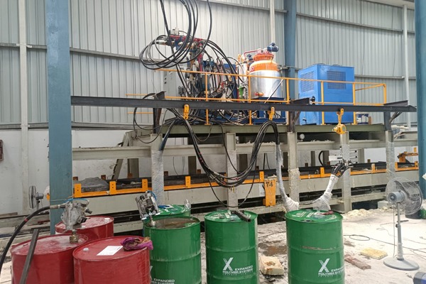PU foam metering & dispensing unit at the Vahrk plant